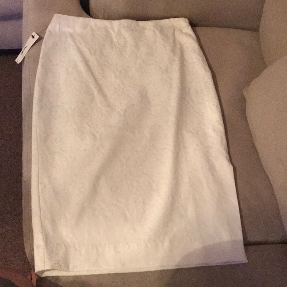 New white skirt